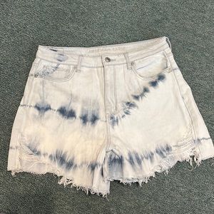 Size 10 American Eagle Jean Shorts Mom Short highest high Waisted NWOT